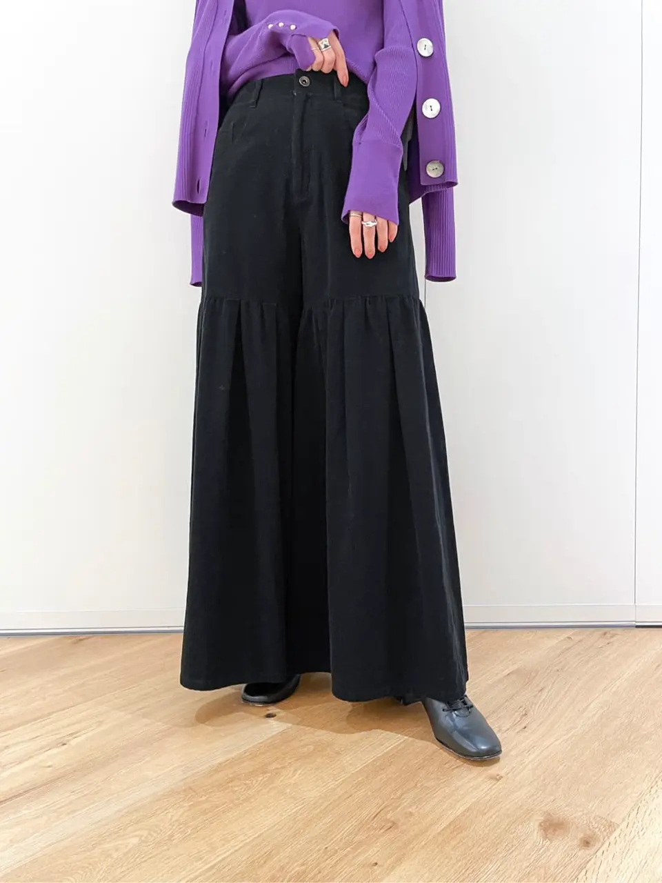 ORIGINATED IN GRACE CONTINENTAL yukimi yonee コーディネート画像