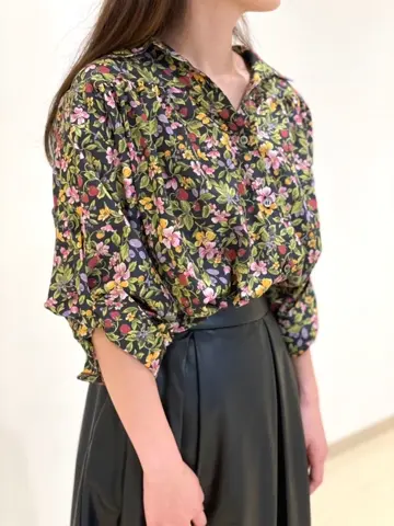 ORIGINATED IN GRACE CONTINENTAL Kaho コーディネート画像