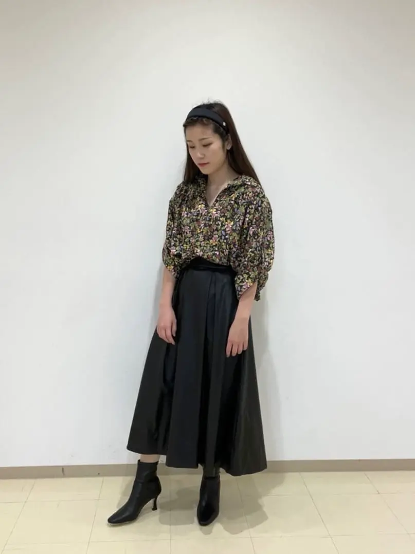 ORIGINATED IN GRACE CONTINENTAL Kaho コーディネート画像