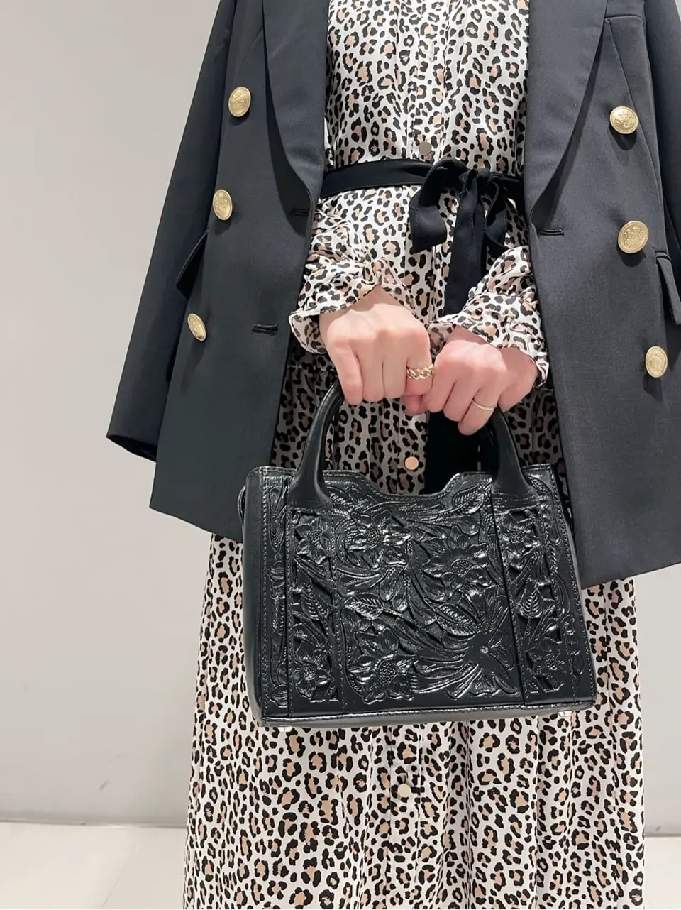 ORIGINATED IN GRACE CONTINENTAL yuri コーディネート画像