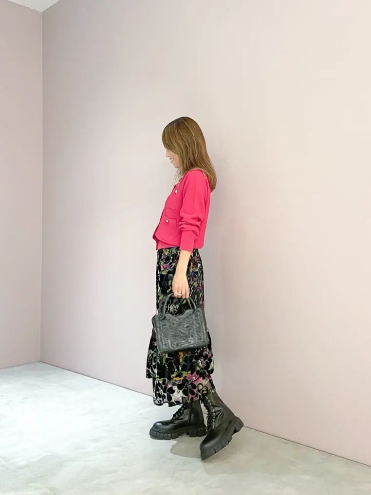 ORIGINATED IN GRACE CONTINENTAL yukimi yonee コーディネート画像