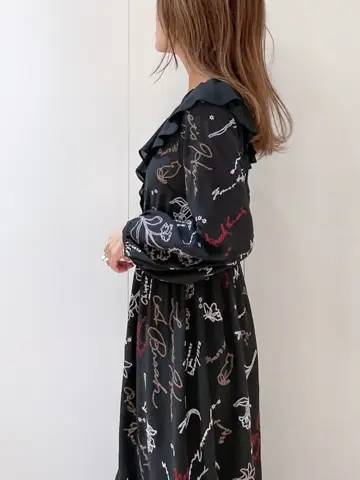 ORIGINATED IN GRACE CONTINENTAL yukimi yonee コーディネート画像