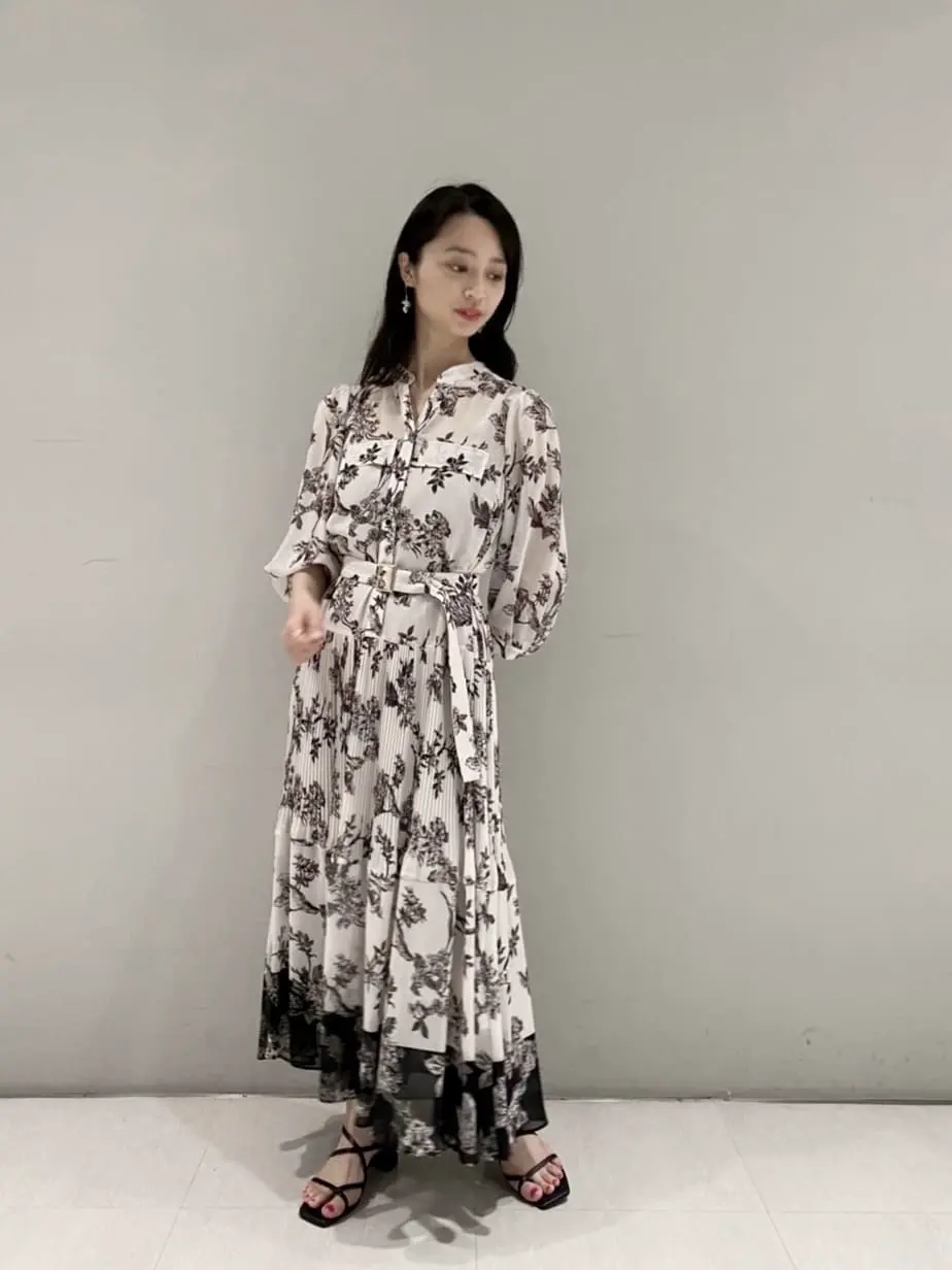 ORIGINATED IN GRACE CONTINENTAL yuri コーディネート画像