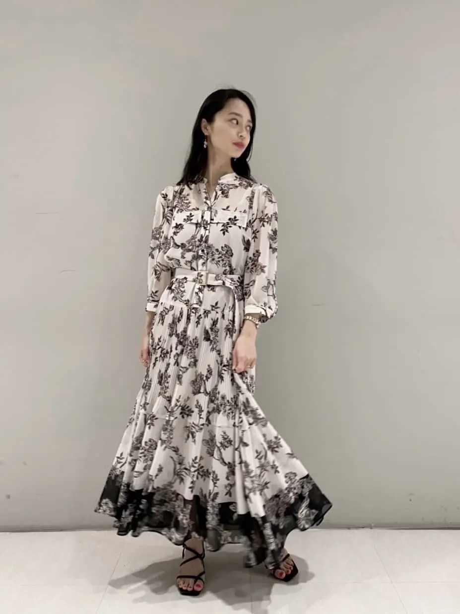 ORIGINATED IN GRACE CONTINENTAL yuri コーディネート画像