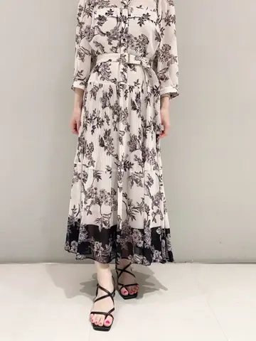 ORIGINATED IN GRACE CONTINENTAL yuri コーディネート画像