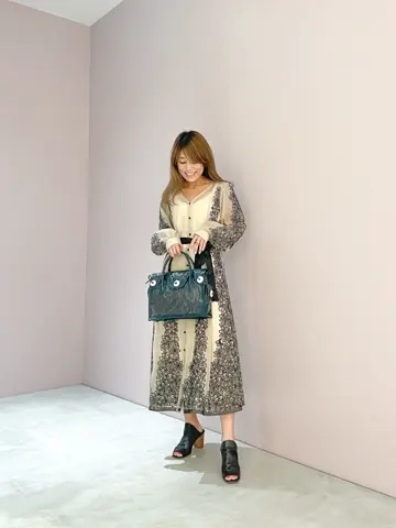 ORIGINATED IN GRACE CONTINENTAL yukimi yonee コーディネート画像