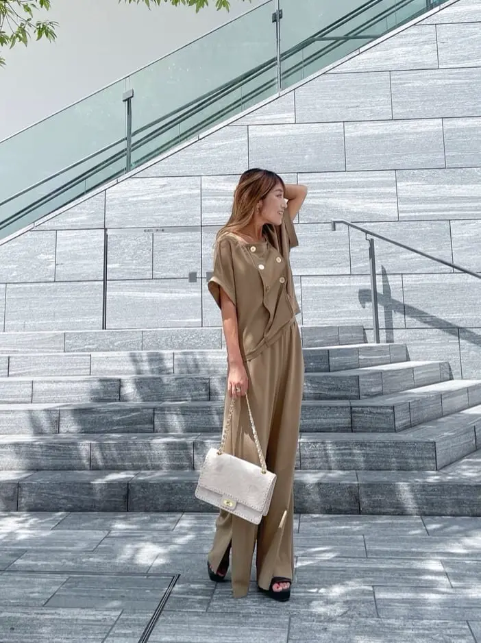 ORIGINATED IN GRACE CONTINENTAL yukimi yonee コーディネート画像