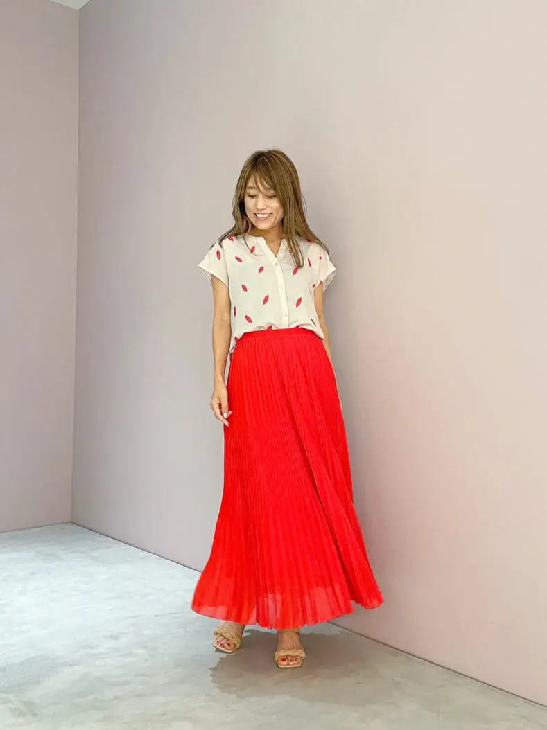 ORIGINATED IN GRACE CONTINENTAL yukimi yonee コーディネート画像