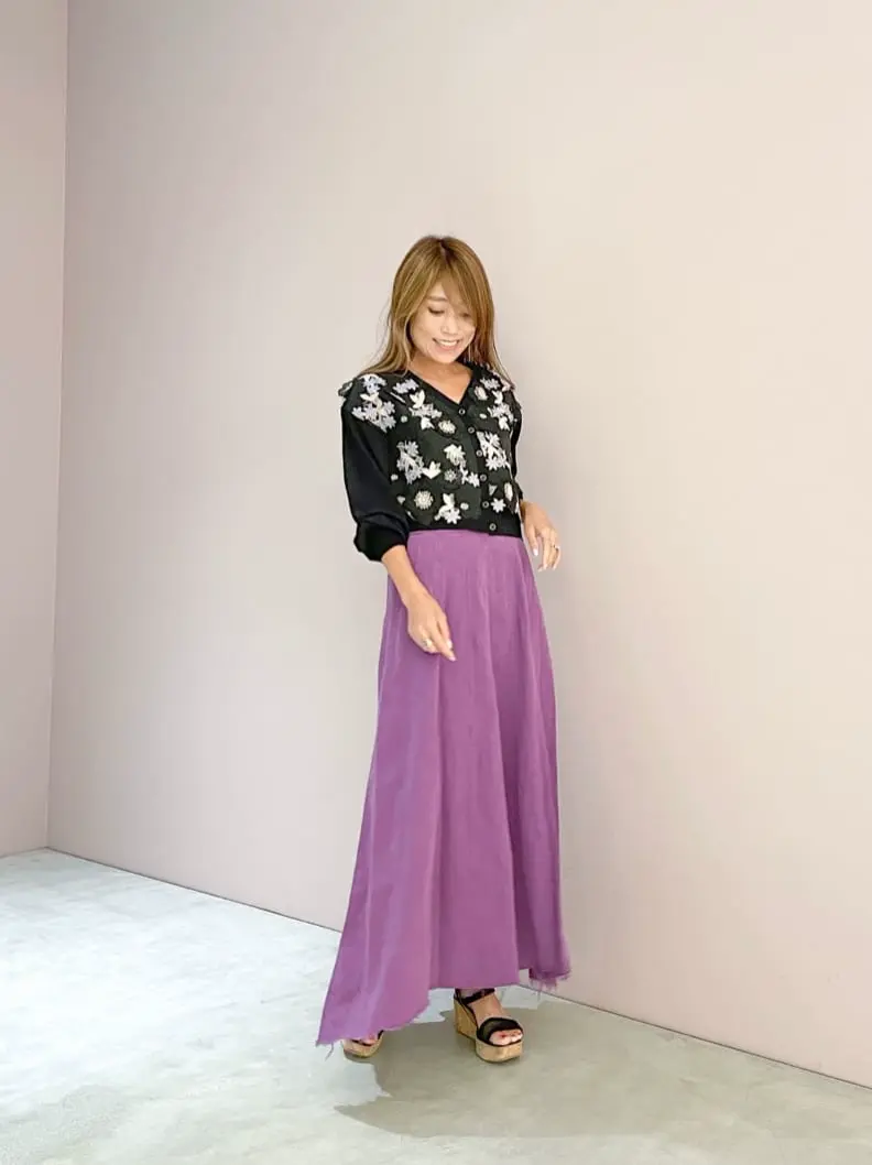 ORIGINATED IN GRACE CONTINENTAL yukimi yonee コーディネート画像