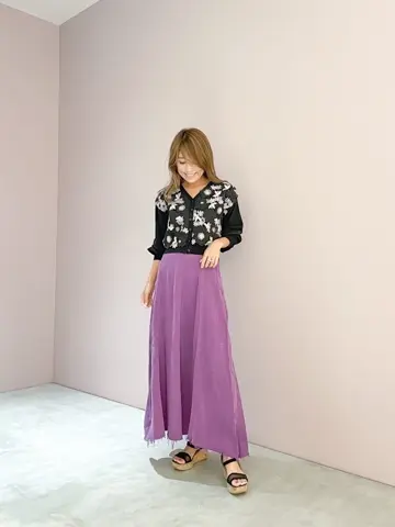 ORIGINATED IN GRACE CONTINENTAL yukimi yonee コーディネート画像