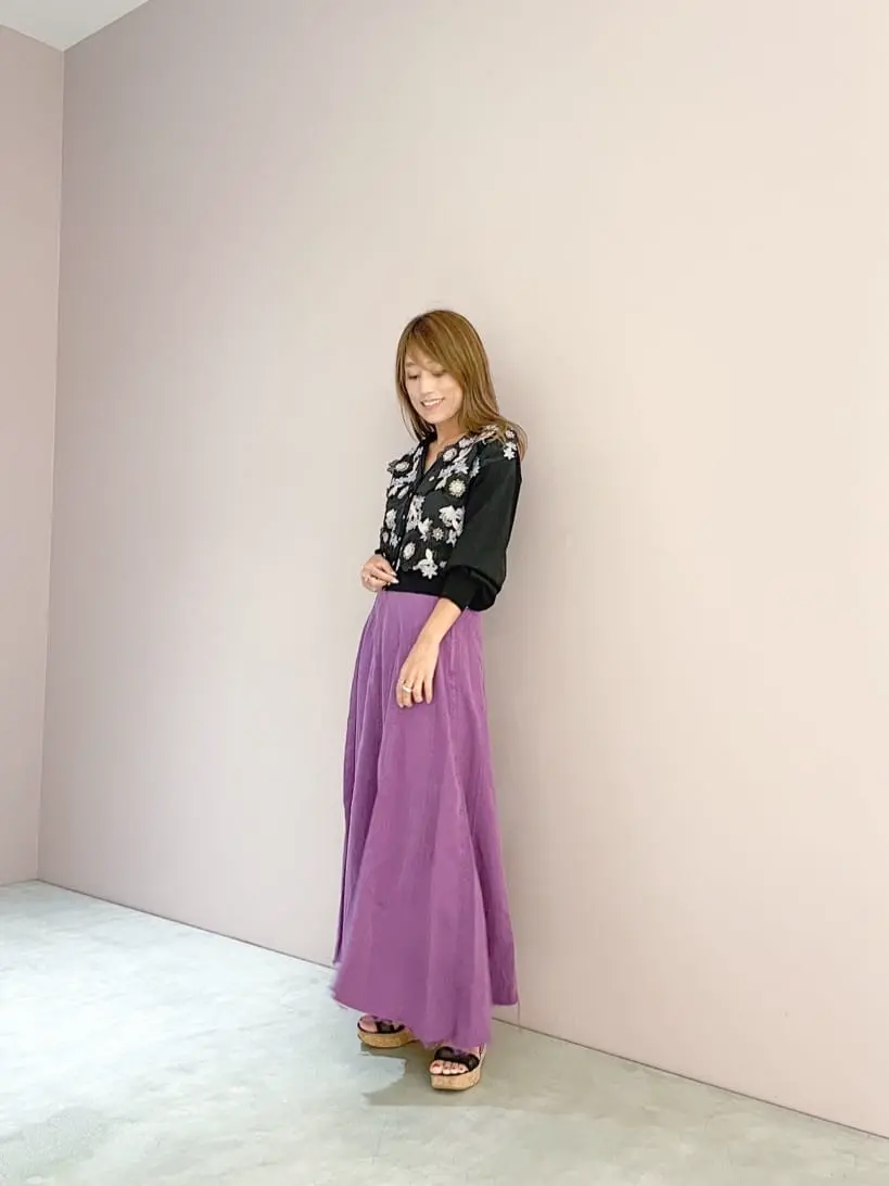 ORIGINATED IN GRACE CONTINENTAL yukimi yonee コーディネート画像