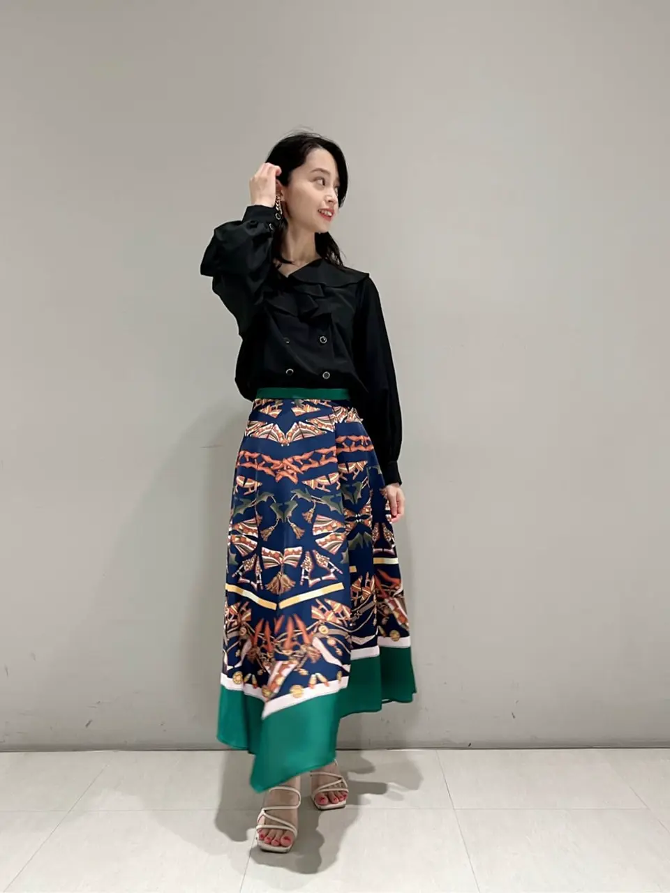 ORIGINATED IN GRACE CONTINENTAL yuri コーディネート画像