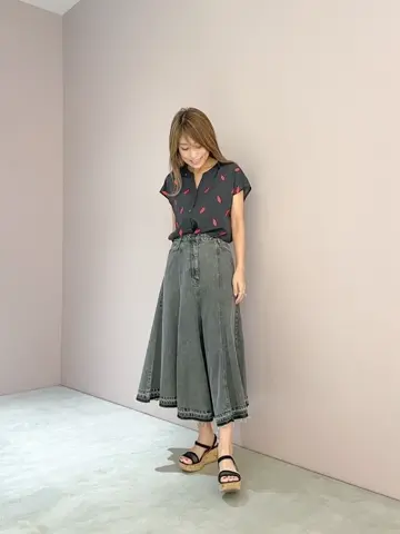 ORIGINATED IN GRACE CONTINENTAL yukimi yonee コーディネート画像