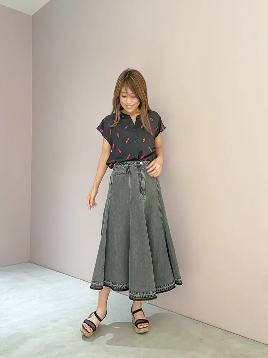 ORIGINATED IN GRACE CONTINENTAL yukimi yonee コーディネート画像