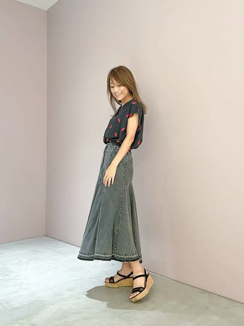 ORIGINATED IN GRACE CONTINENTAL yukimi yonee コーディネート画像