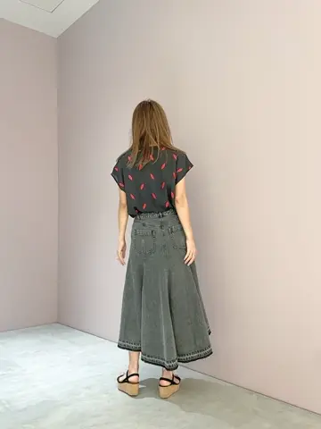 ORIGINATED IN GRACE CONTINENTAL yukimi yonee コーディネート画像