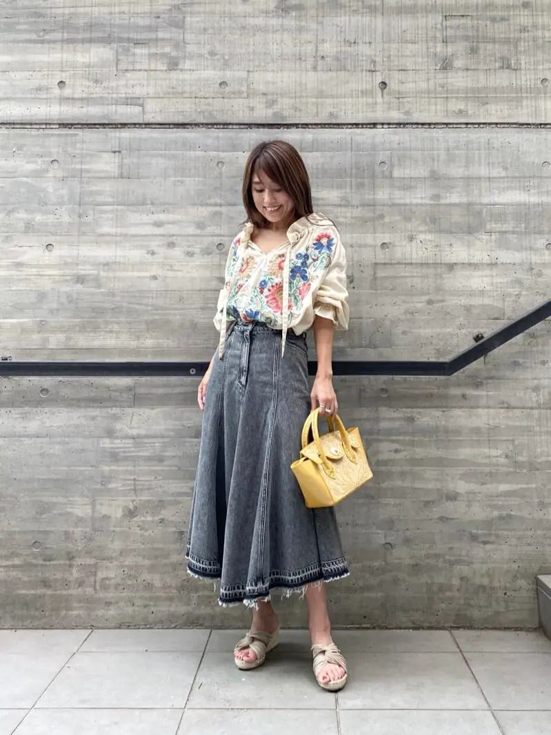 ORIGINATED IN GRACE CONTINENTAL yukimi yonee コーディネート画像