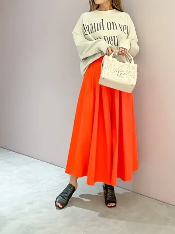 ORIGINATED IN GRACE CONTINENTAL yukimi yonee コーディネート画像