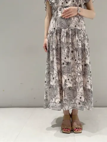 ORIGINATED IN GRACE CONTINENTAL yuri コーディネート画像