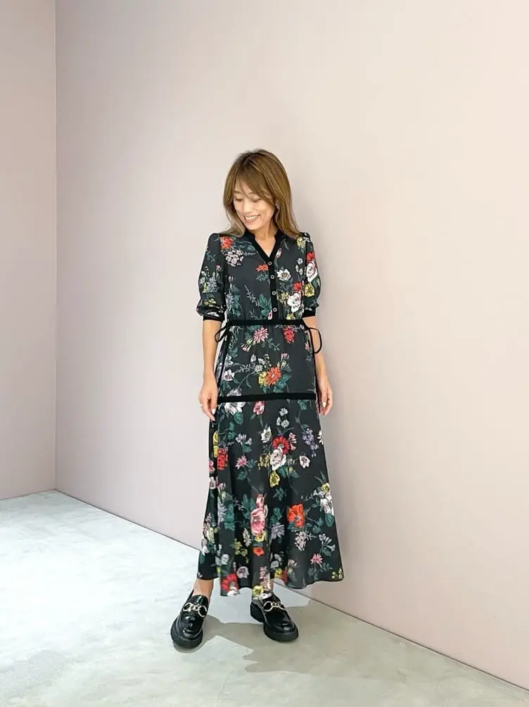 ORIGINATED IN GRACE CONTINENTAL yukimi yonee コーディネート画像