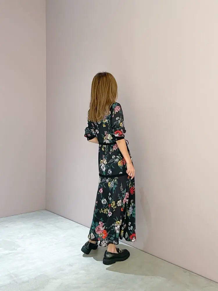 ORIGINATED IN GRACE CONTINENTAL yukimi yonee コーディネート画像