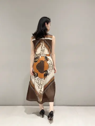 ORIGINATED IN GRACE CONTINENTAL yuri コーディネート画像