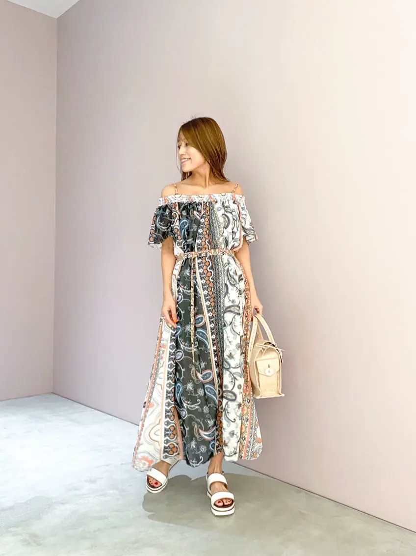 ORIGINATED IN GRACE CONTINENTAL yukimi yonee コーディネート画像