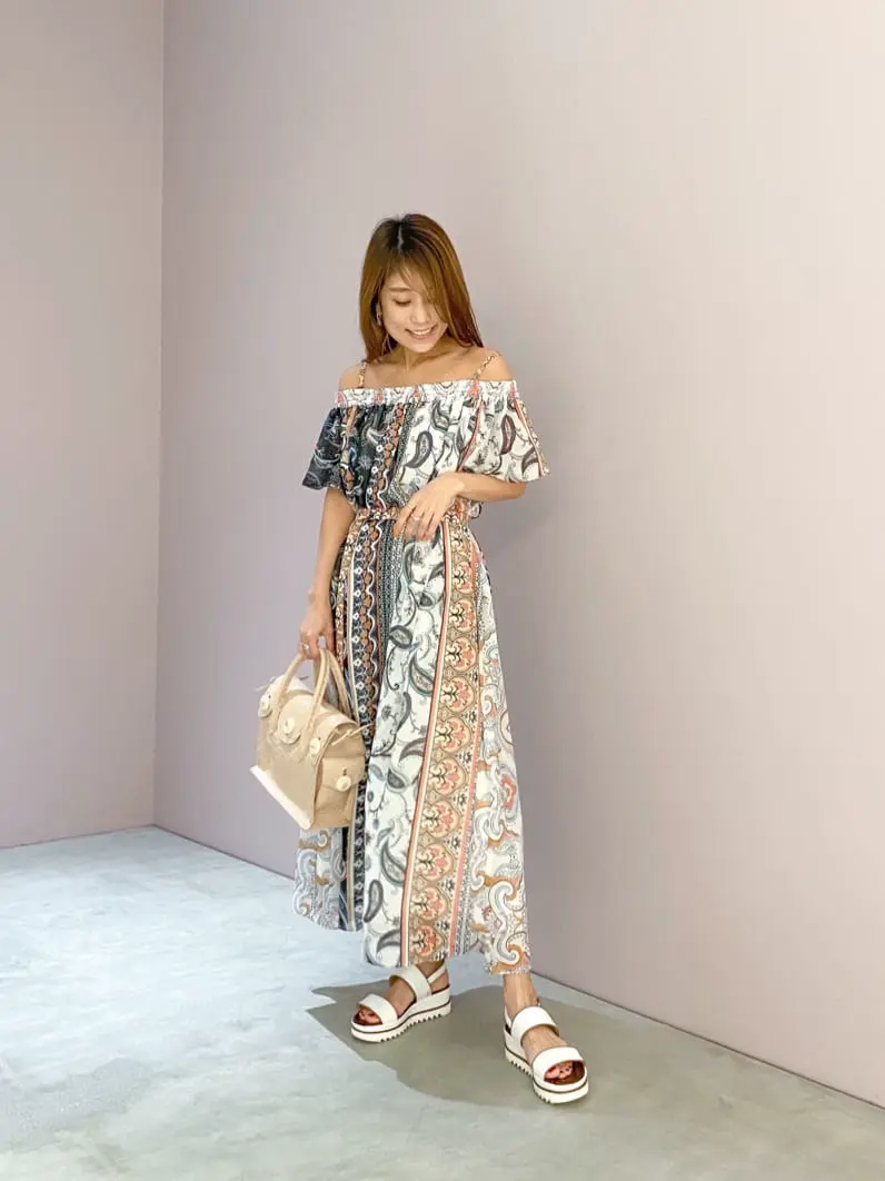 ORIGINATED IN GRACE CONTINENTAL yukimi yonee コーディネート画像