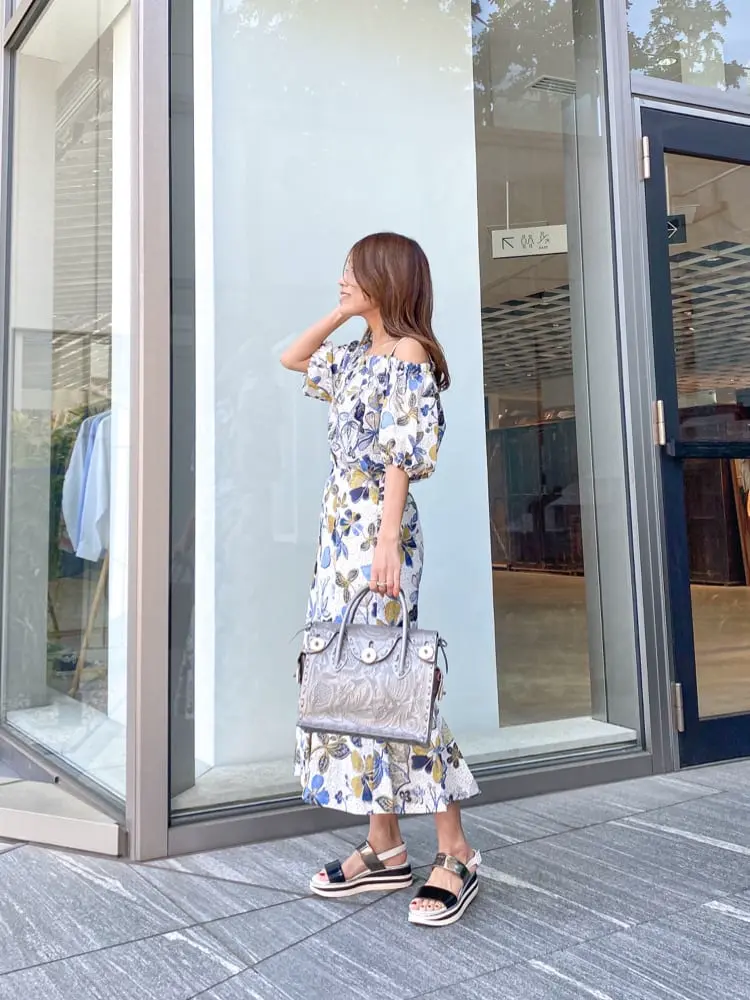 ORIGINATED IN GRACE CONTINENTAL yukimi yonee コーディネート画像