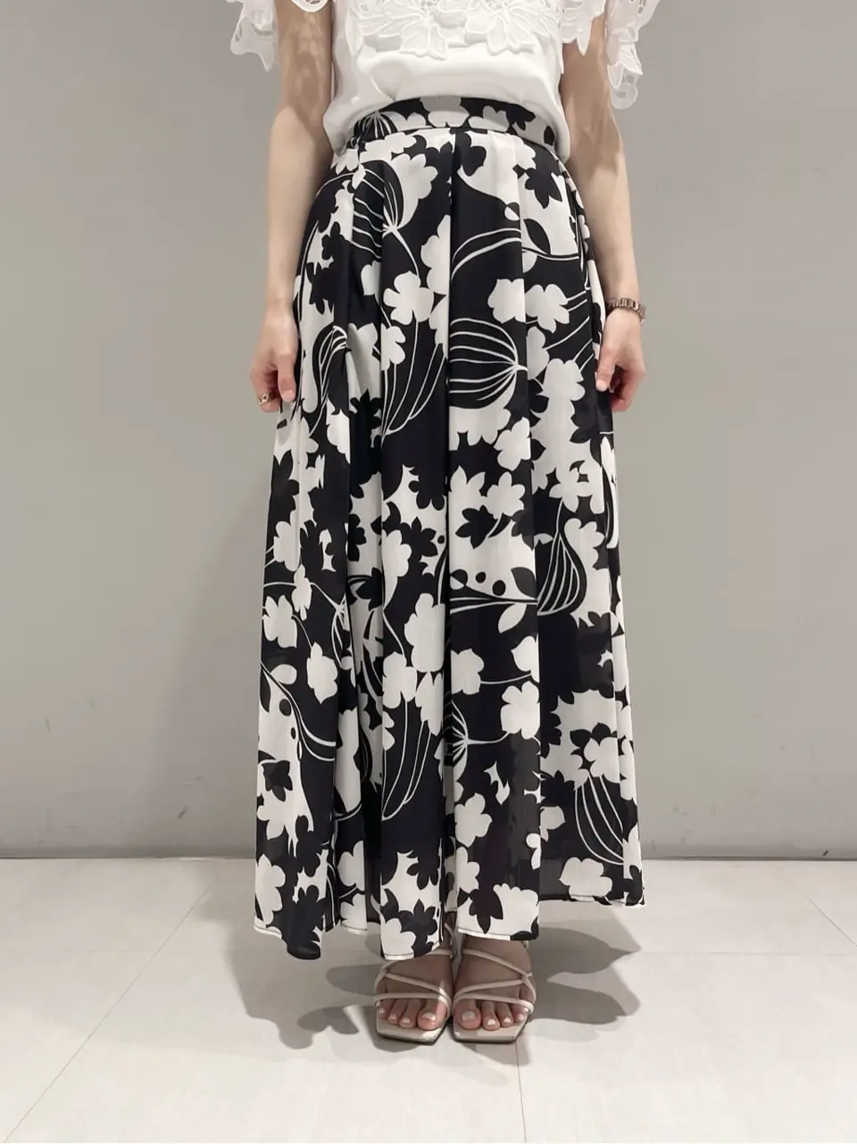 ORIGINATED IN GRACE CONTINENTAL yuri コーディネート画像