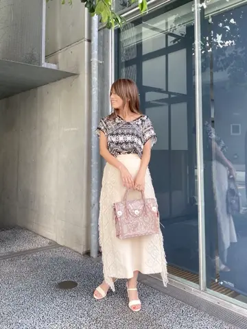 ORIGINATED IN GRACE CONTINENTAL yukimi yonee コーディネート画像