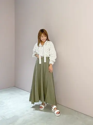 ORIGINATED IN GRACE CONTINENTAL yukimi yonee コーディネート画像