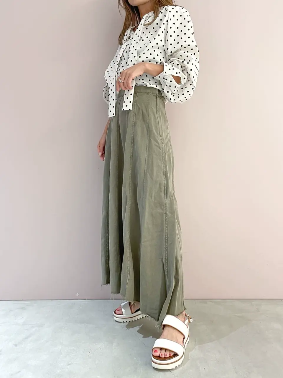 ORIGINATED IN GRACE CONTINENTAL yukimi yonee コーディネート画像