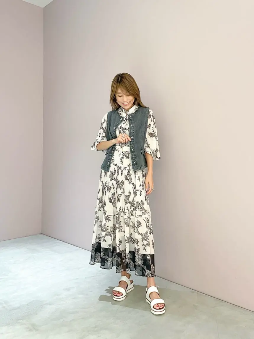 ORIGINATED IN GRACE CONTINENTAL yukimi yonee コーディネート画像