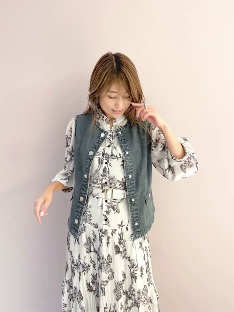 ORIGINATED IN GRACE CONTINENTAL yukimi yonee コーディネート画像