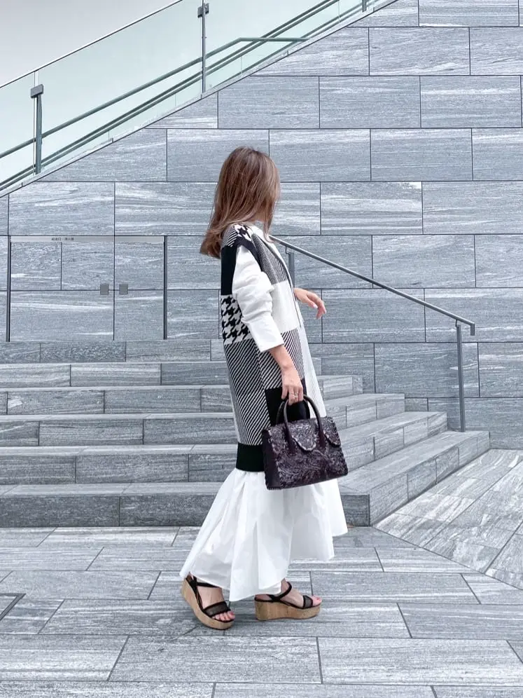 ORIGINATED IN GRACE CONTINENTAL yukimi yonee コーディネート画像