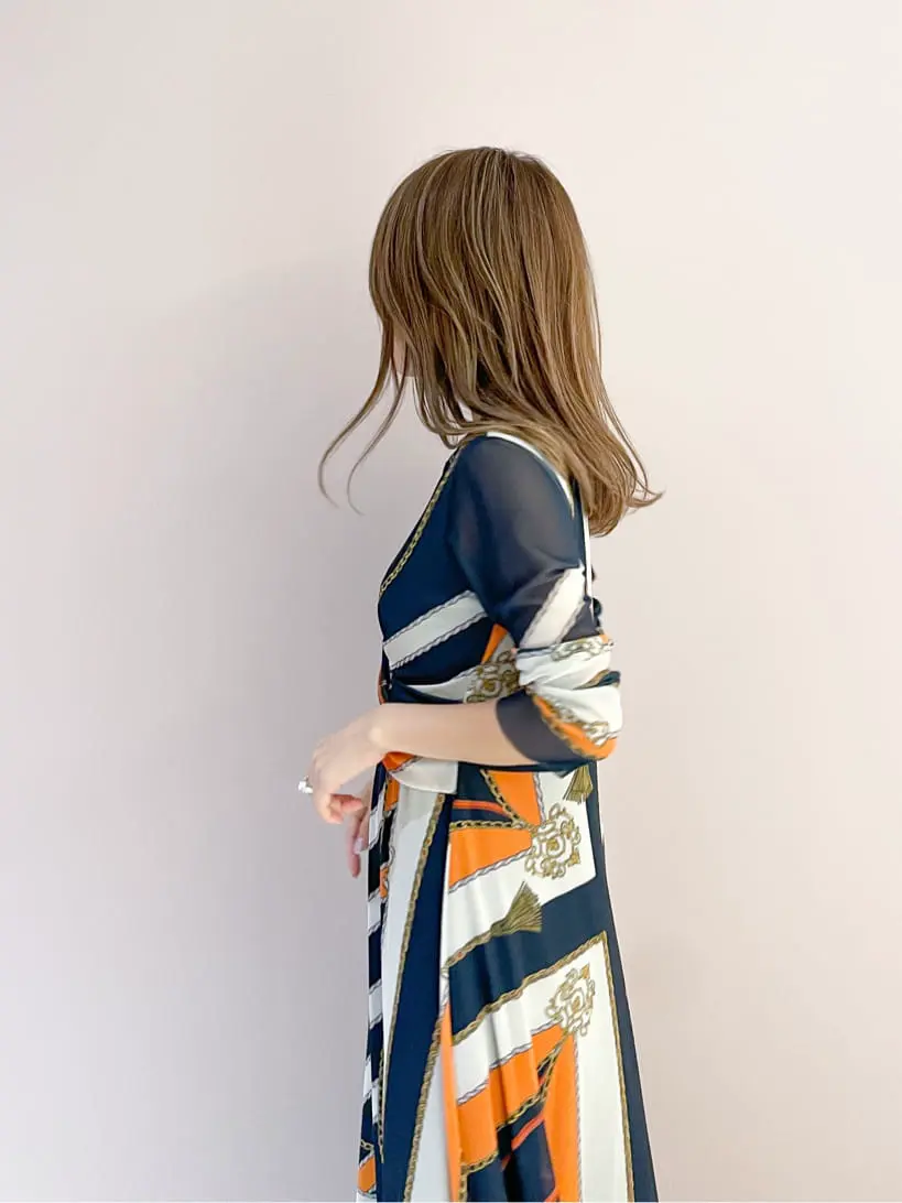 ORIGINATED IN GRACE CONTINENTAL yukimi yonee コーディネート画像