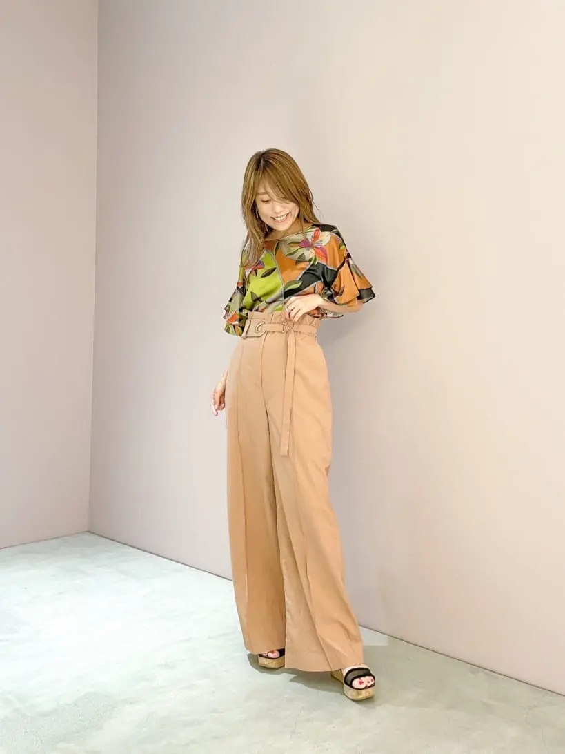 ORIGINATED IN GRACE CONTINENTAL yukimi yonee コーディネート画像