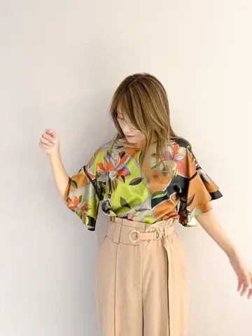 ORIGINATED IN GRACE CONTINENTAL yukimi yonee コーディネート画像