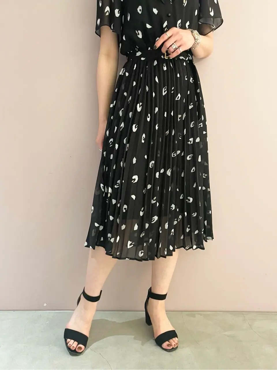 ORIGINATED IN GRACE CONTINENTAL Yuuki NOZAWA コーディネート画像