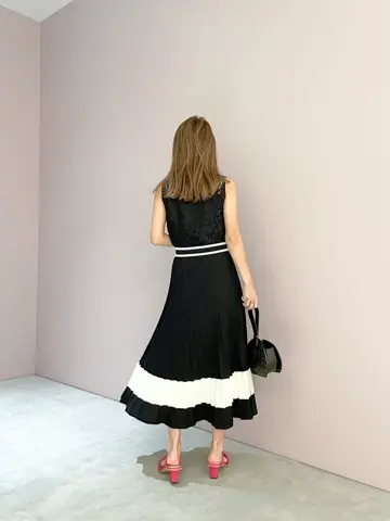 ORIGINATED IN GRACE CONTINENTAL yukimi yonee コーディネート画像