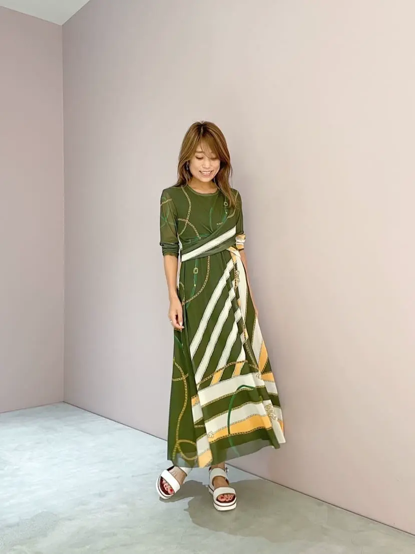 ORIGINATED IN GRACE CONTINENTAL yukimi yonee コーディネート画像