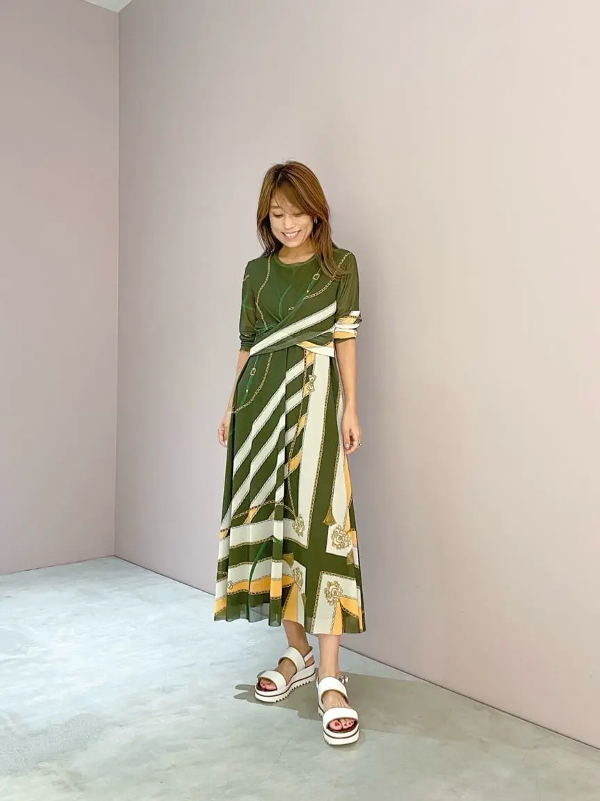 ORIGINATED IN GRACE CONTINENTAL yukimi yonee コーディネート画像