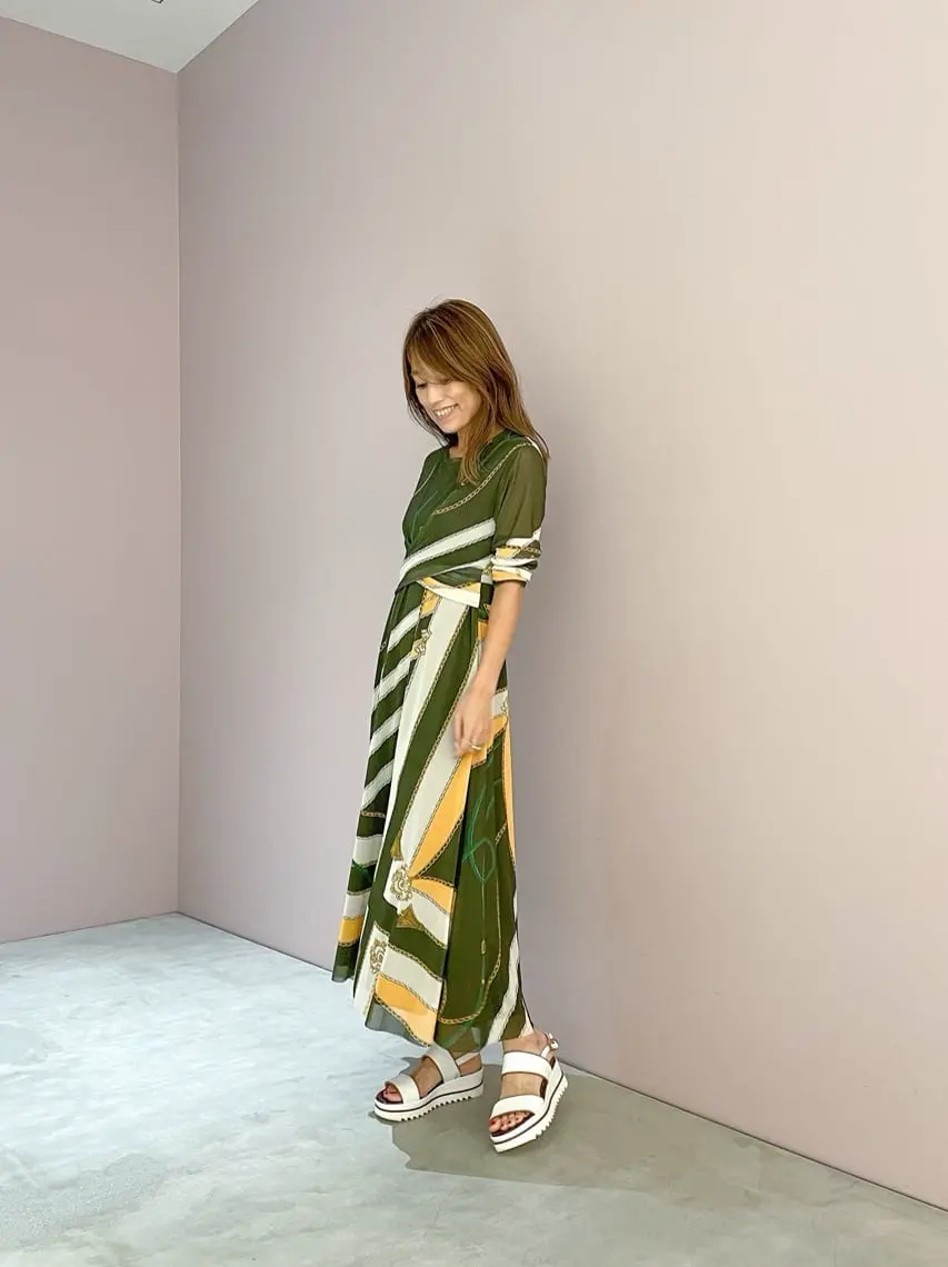 ORIGINATED IN GRACE CONTINENTAL yukimi yonee コーディネート画像