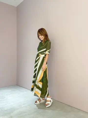 ORIGINATED IN GRACE CONTINENTAL yukimi yonee コーディネート画像