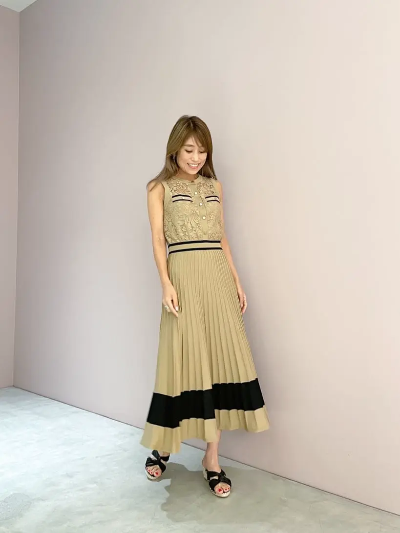 ORIGINATED IN GRACE CONTINENTAL yukimi yonee コーディネート画像