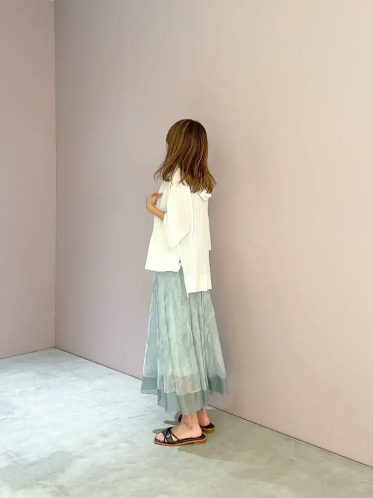 ORIGINATED IN GRACE CONTINENTAL yukimi yonee コーディネート画像