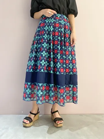 ORIGINATED IN GRACE CONTINENTAL yukimi yonee コーディネート画像