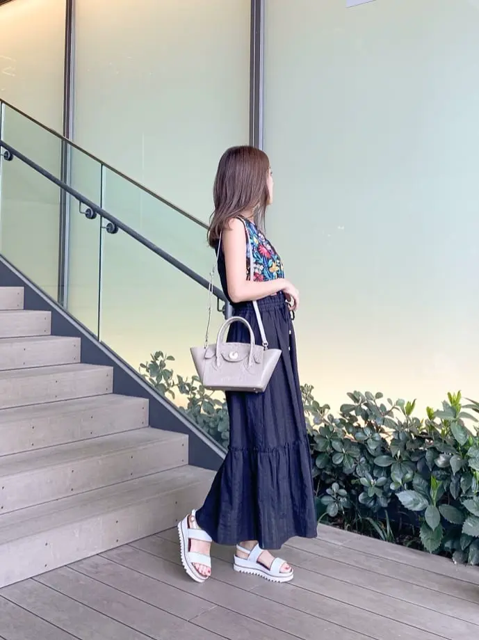 ORIGINATED IN GRACE CONTINENTAL yukimi yonee コーディネート画像