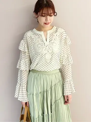 ORIGINATED IN GRACE CONTINENTAL Yuuki NOZAWA コーディネート画像